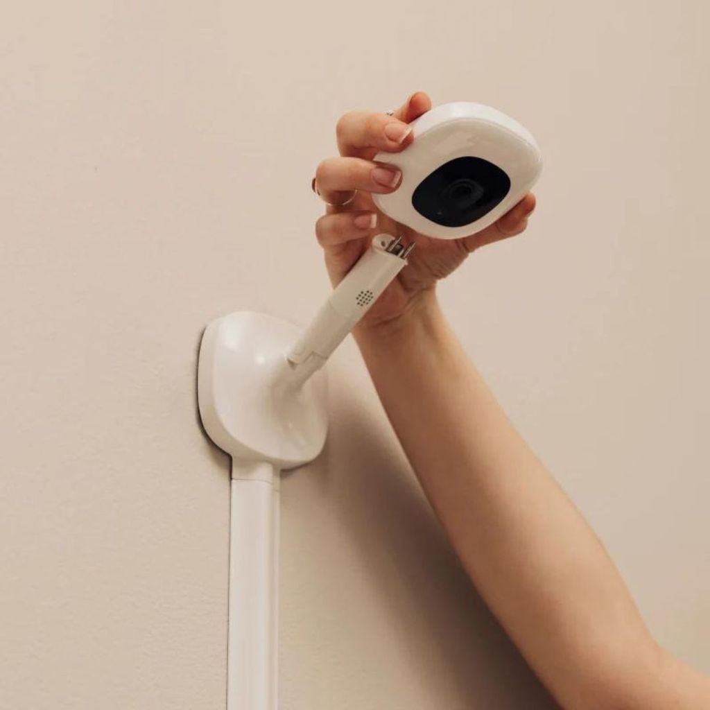 Pro Baby Monitor With Wall Mount - Image 3