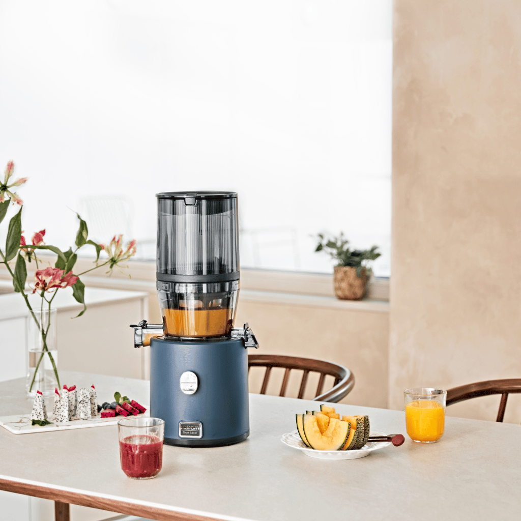 H330P Self-Feeding Juicer - Deep Blue - Image 5