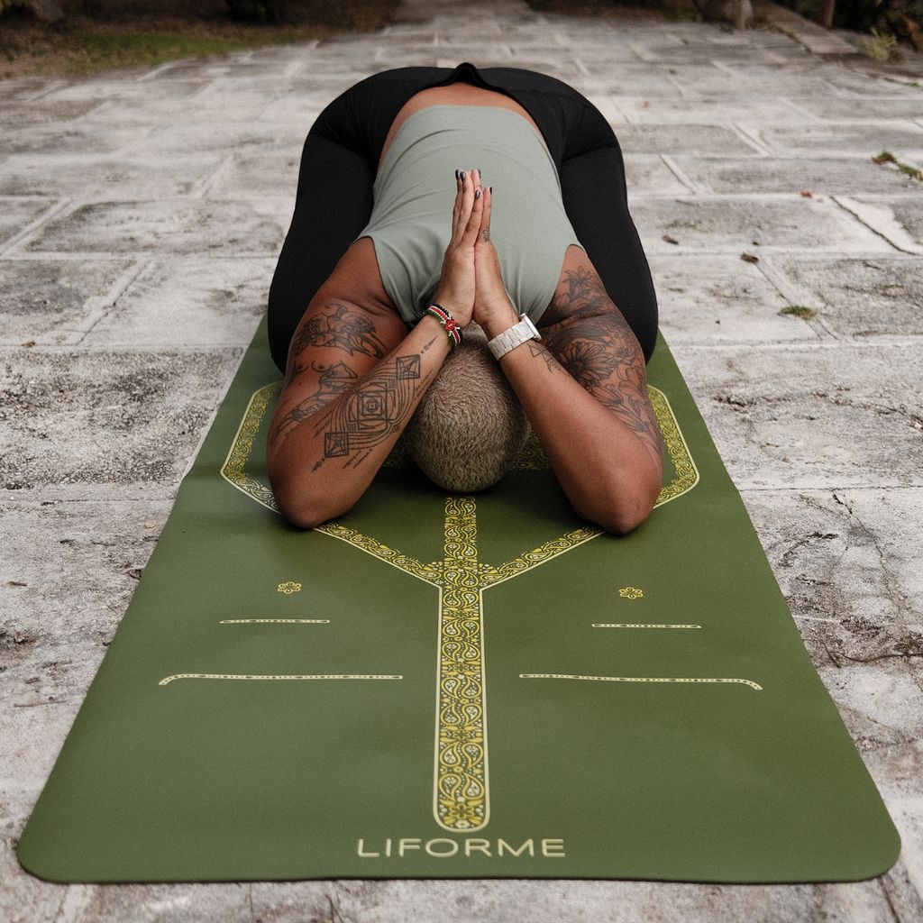 Liforme Paisley Passion Yoga Mat - Olive - Image 4