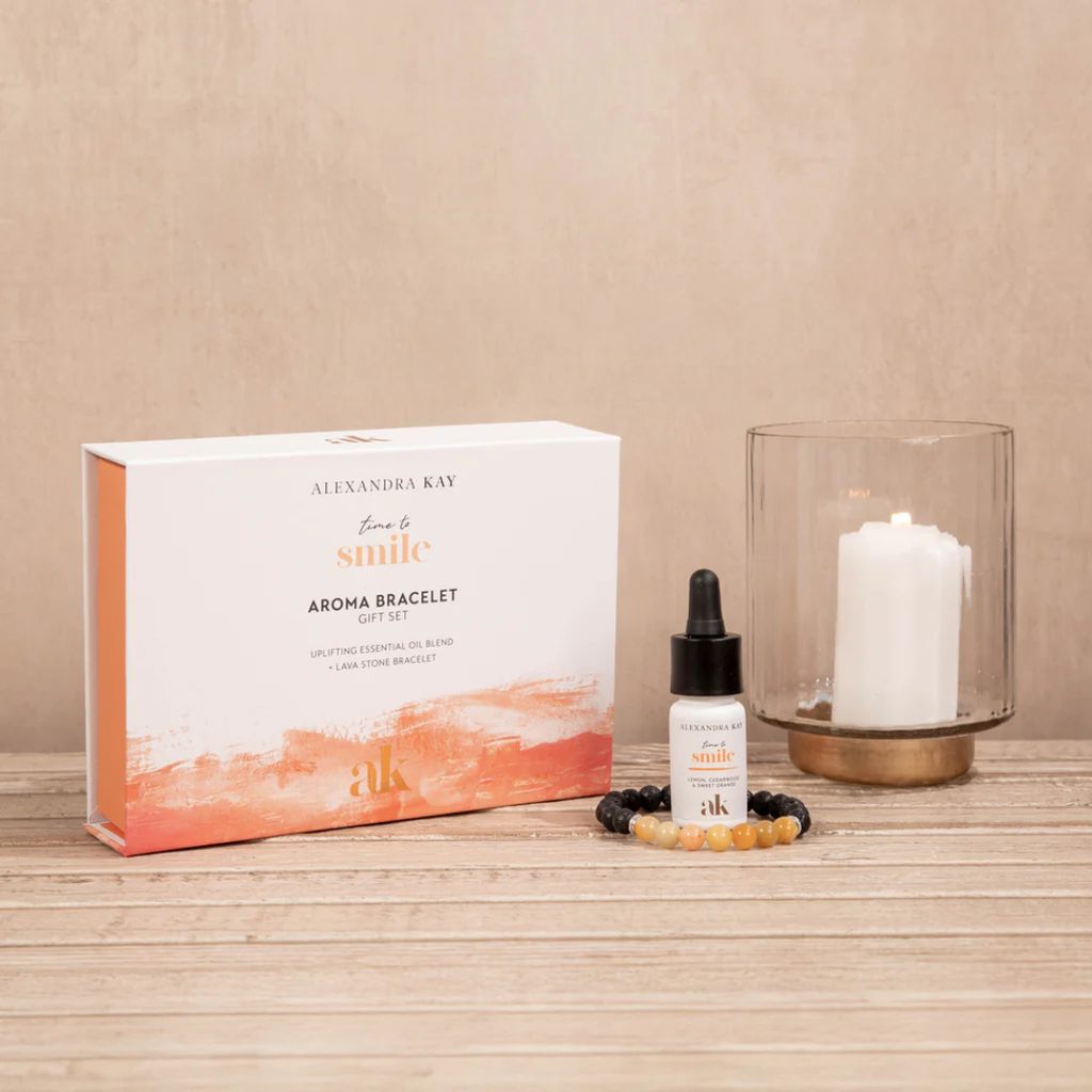 Alexandra Kay Time to Smile Aroma Bracelet Gift Set - Image 2