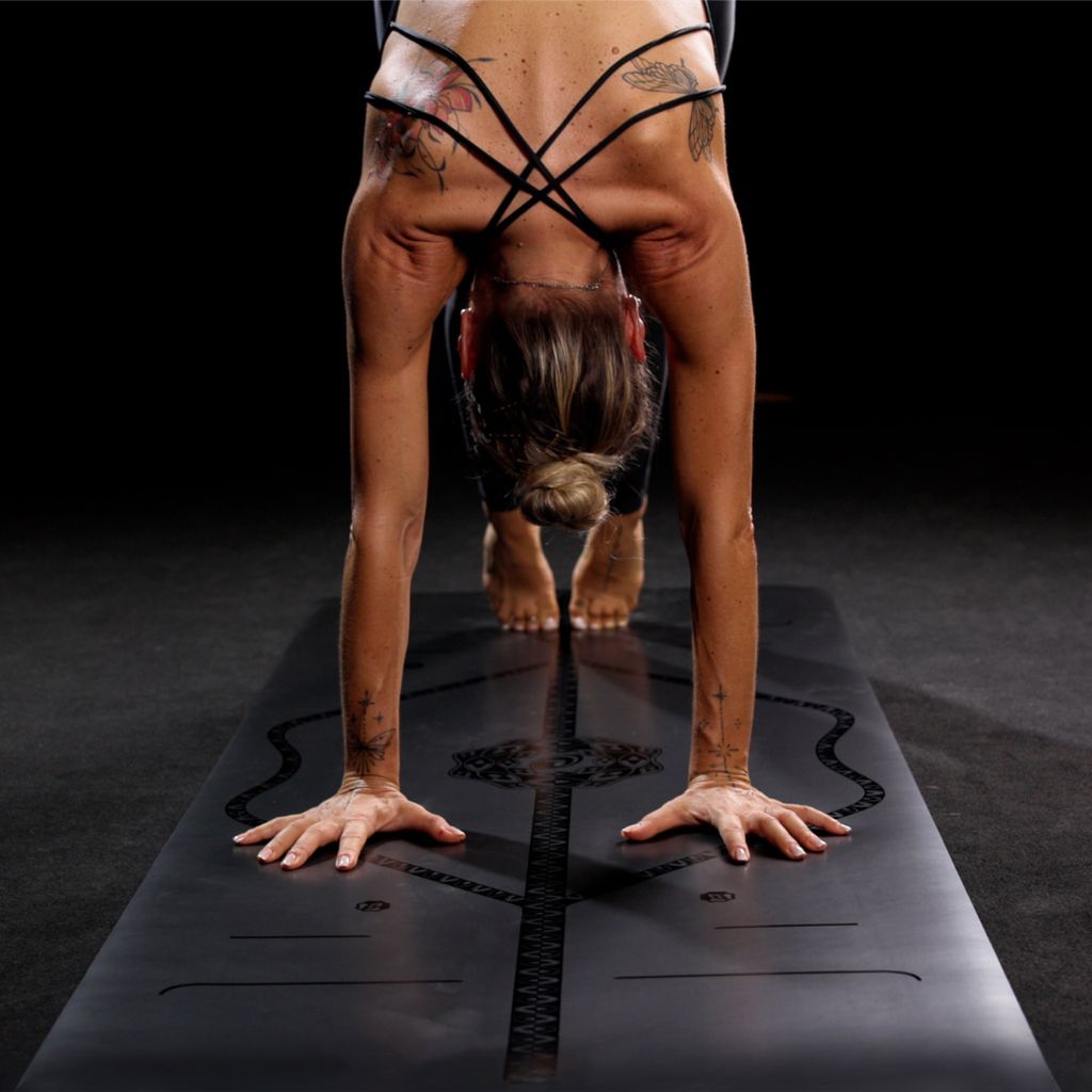 Liforme Mystique Yoga Mat - Black on Black - Image 3