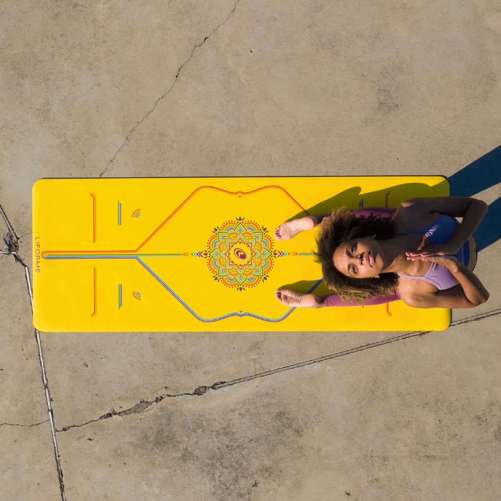 Liforme Rainbow Yoga Mat - Yellow Hope - Image 3