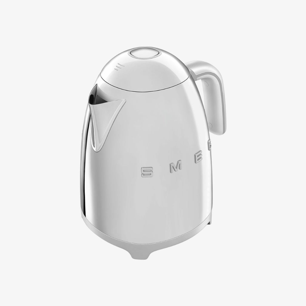 Kettle in Polished Stainless Steel - Image 4