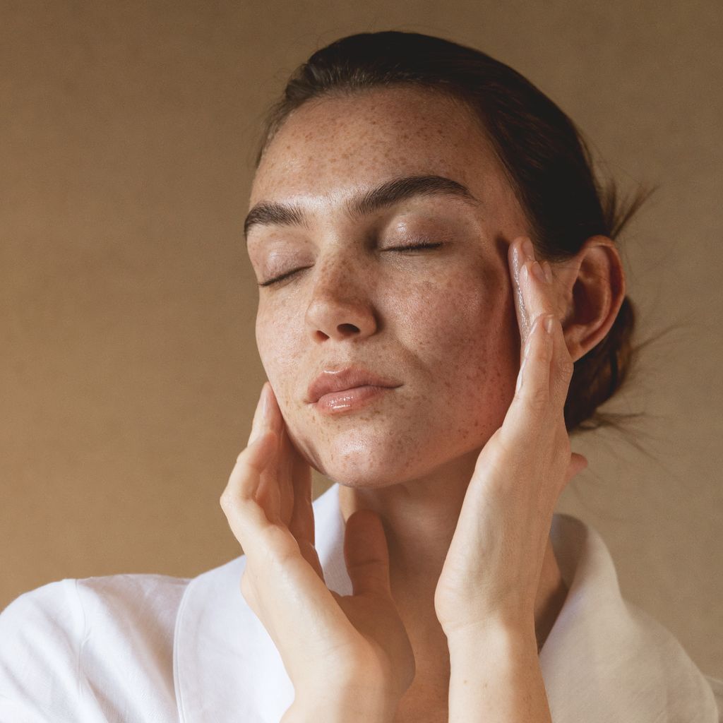 Nurturing Face Oil - Image 2