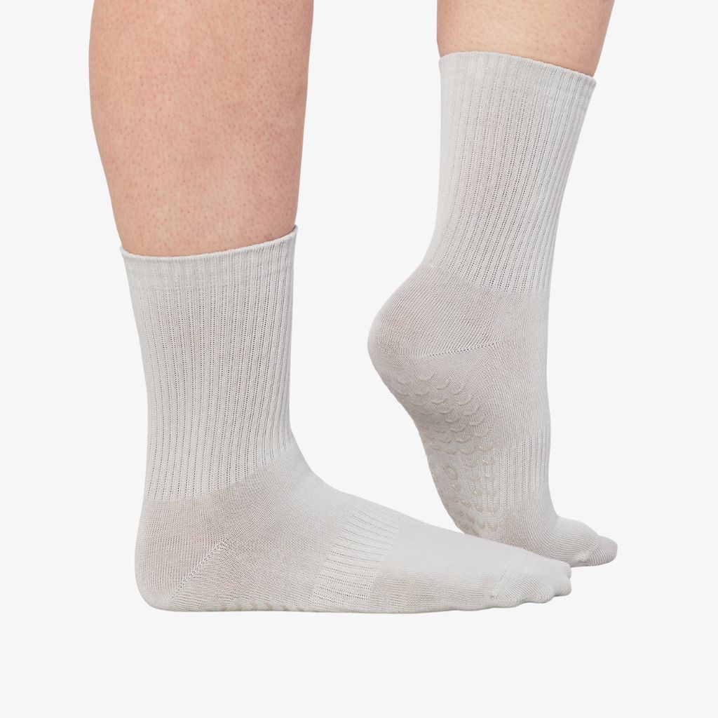 ÔWEAR Essentials Pilates Grip Socks - Timberwolf - Image 5