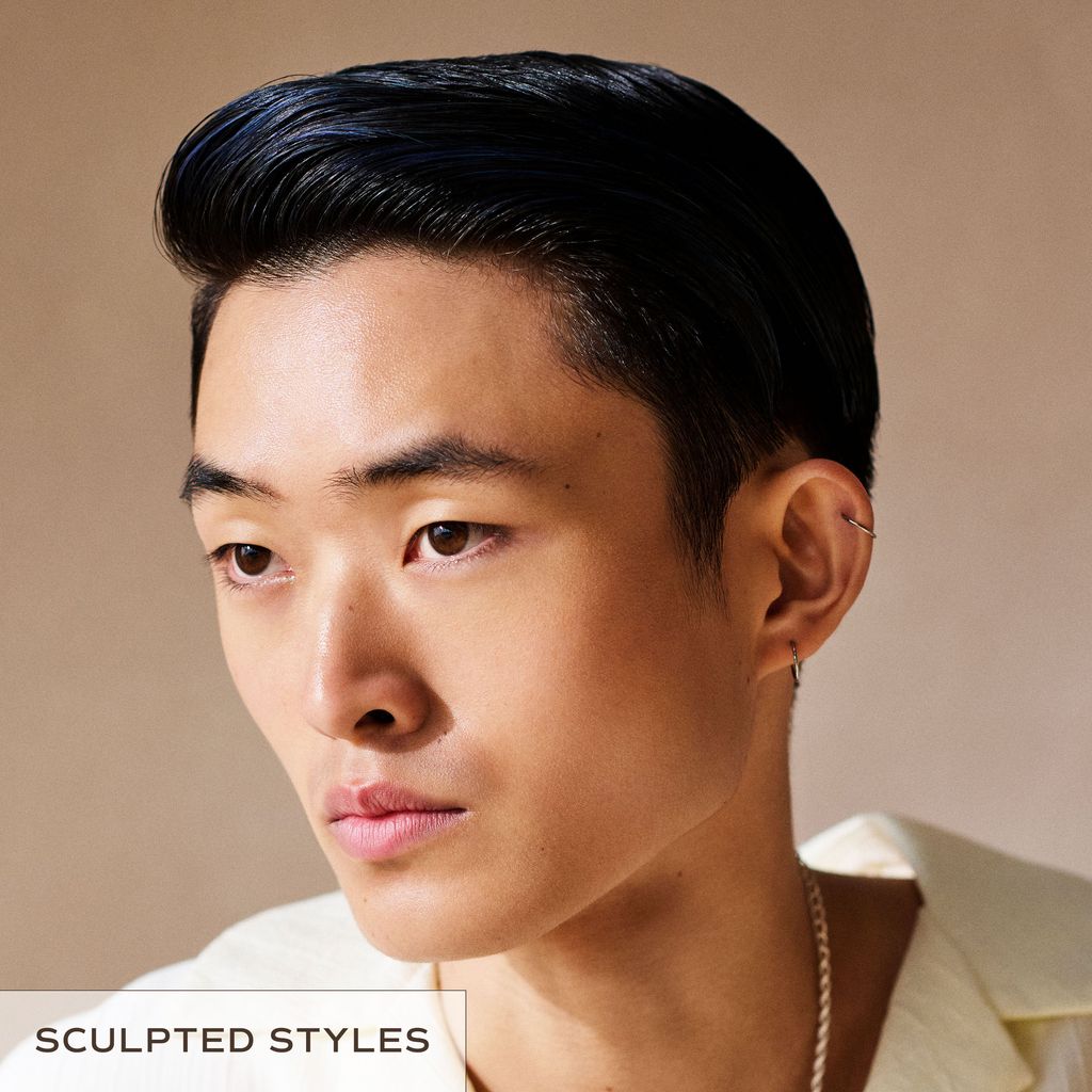 Inner Reflection Sculpting Pomade - Image 4