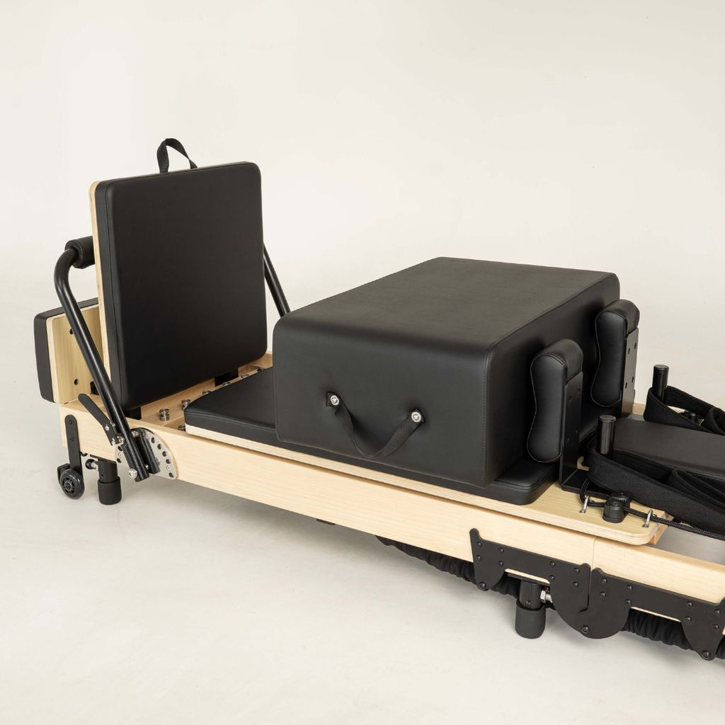 Original FOLD Reformer - With Easi-Fold Maple Oak - Black - Image 7
